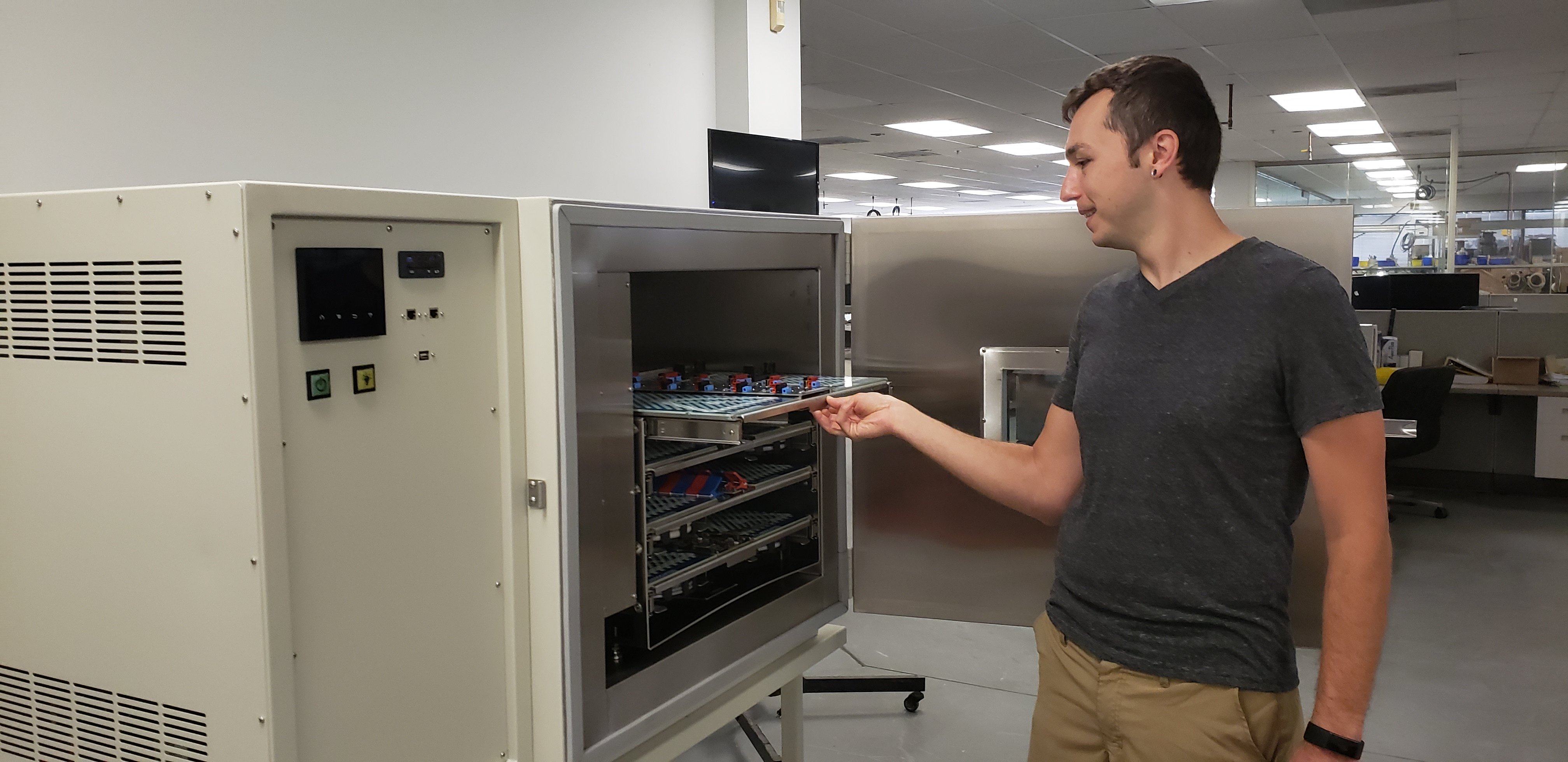 Easy-access battery test surfaces slide out making every channel fully-accessible